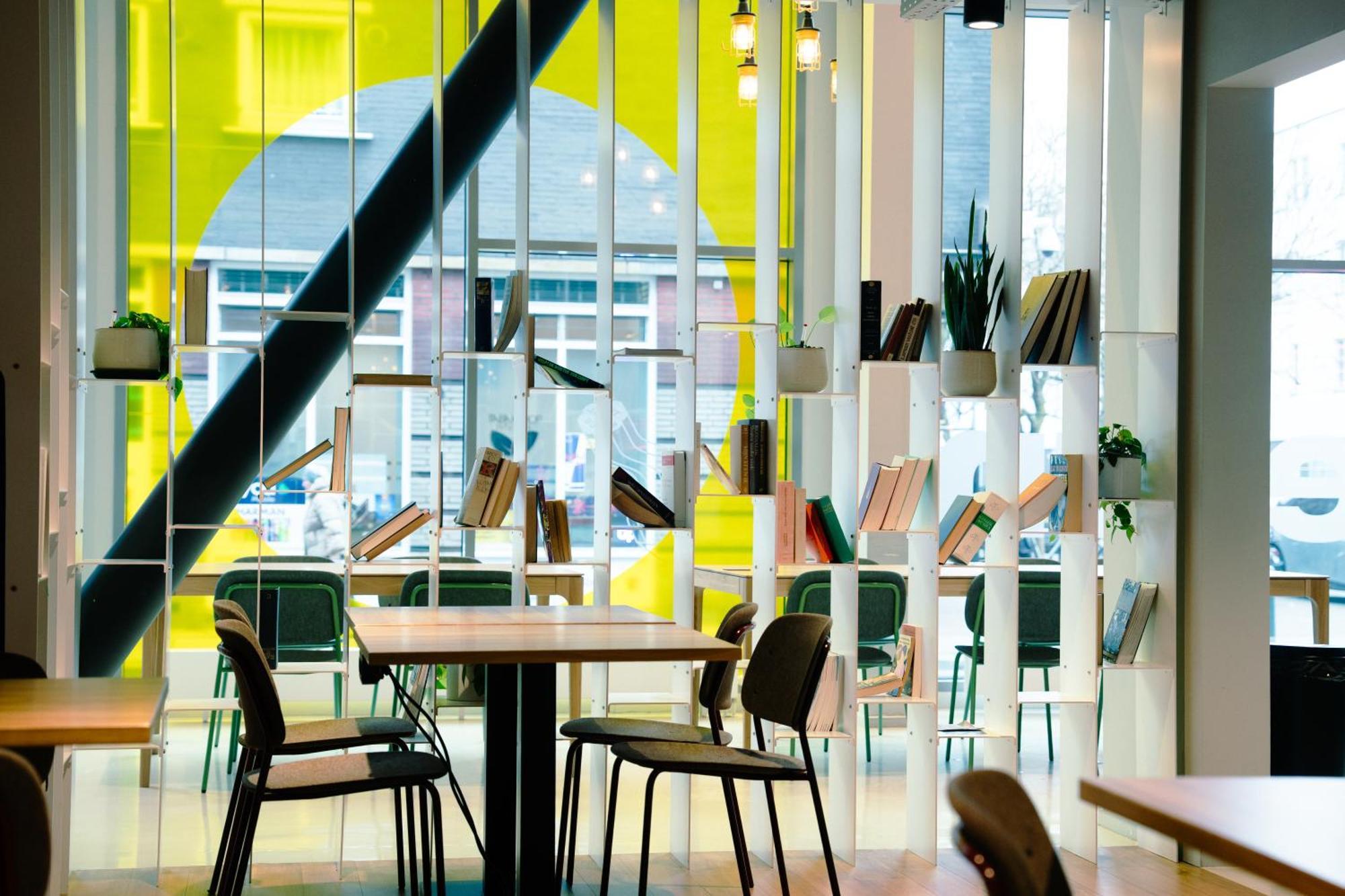 The Social Hub Extended