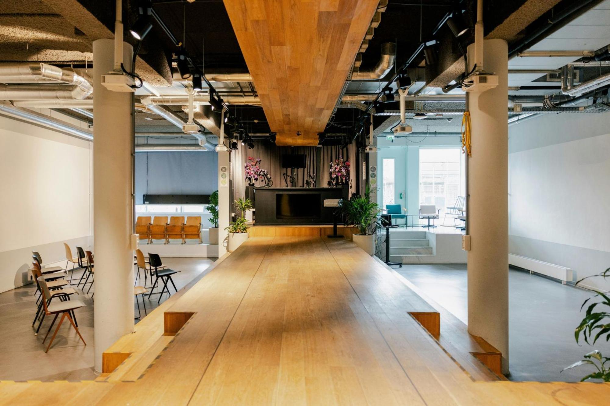 The Social Hub Extended Den Haag